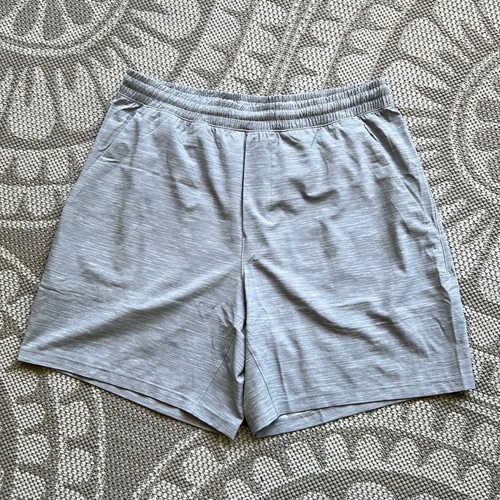 Lululemon Pace Breaker short 7”